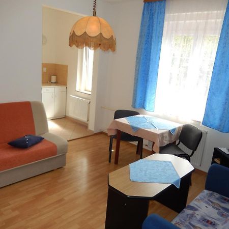 Penzion Ve starém krámě 147 Srbská Kamenice Exterior foto